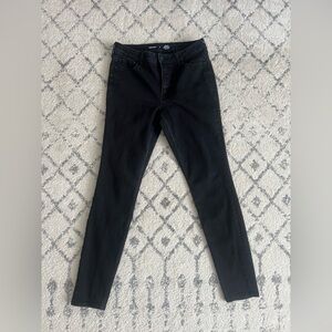 Old Navy Rockstar Super Skinny Jeans